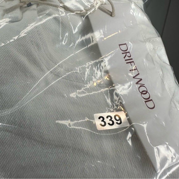 NWT Driftwood Stella Straight Classic Jeans Size 25x27 - Picture 6 of 6